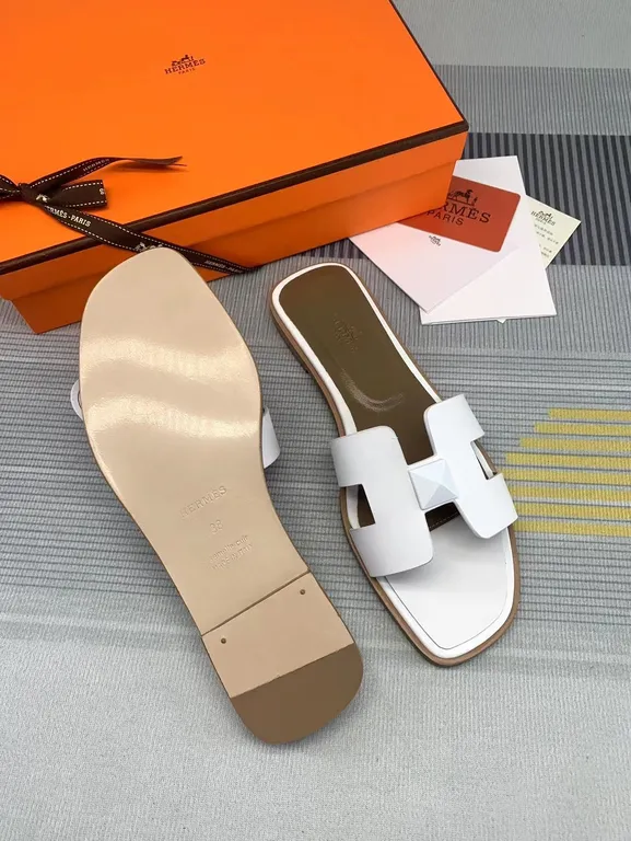 Hermes Shoe 